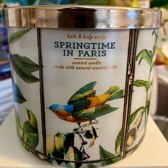 🆕💐 RARE BATH & BODY WORKS LIMITED EDITION “SPRINGTIME IN PARIS” 3-WICK CANDLE. - Picture 1 of 7